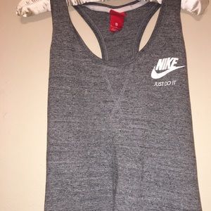 ✨NIKE TANK✨